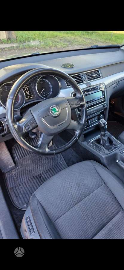 Skoda Superb, 1.8 l., Хэтчбек