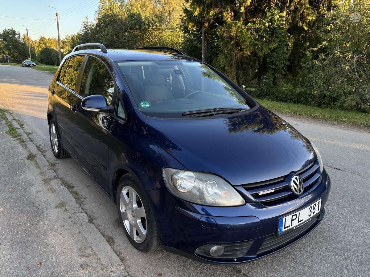 Volkswagen Golf Plus - 11
