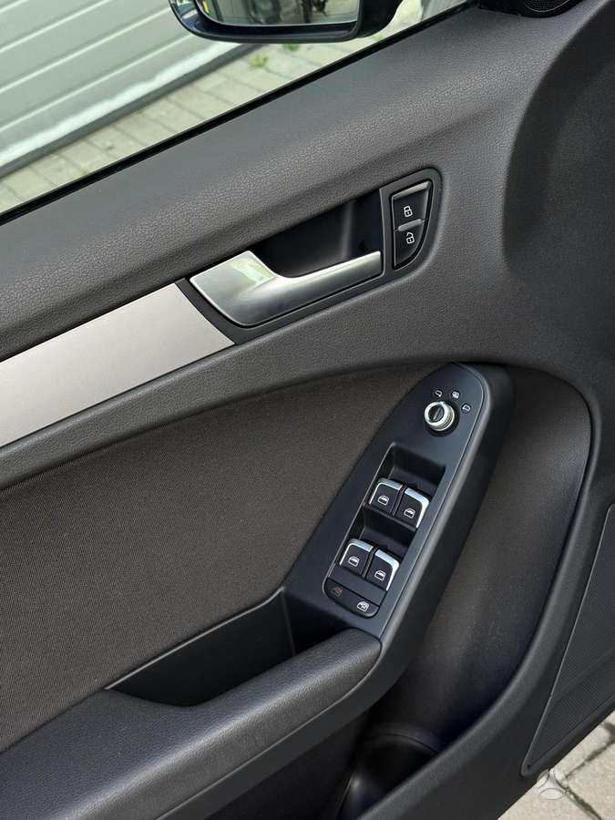 Audi A4, 2.0 l., Универсал