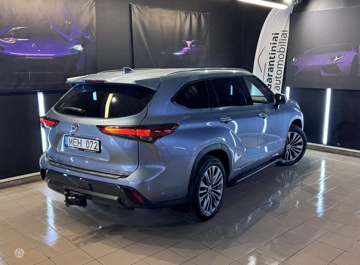 Toyota Highlander - 2