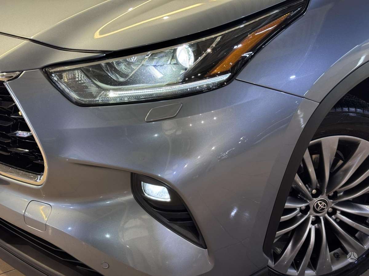 Toyota Highlander - 4