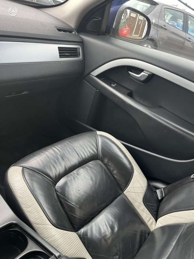 Volvo V70, 2.0 l., Универсал