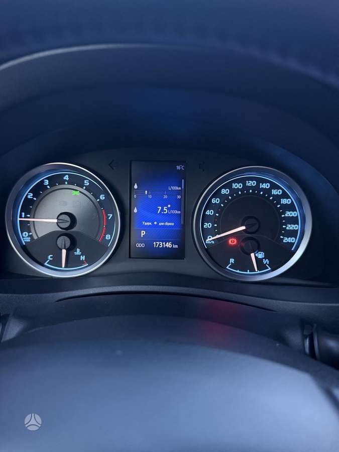 Toyota Corolla, 1.6 l., Седан