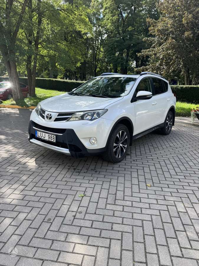Toyota RAV4 - 1