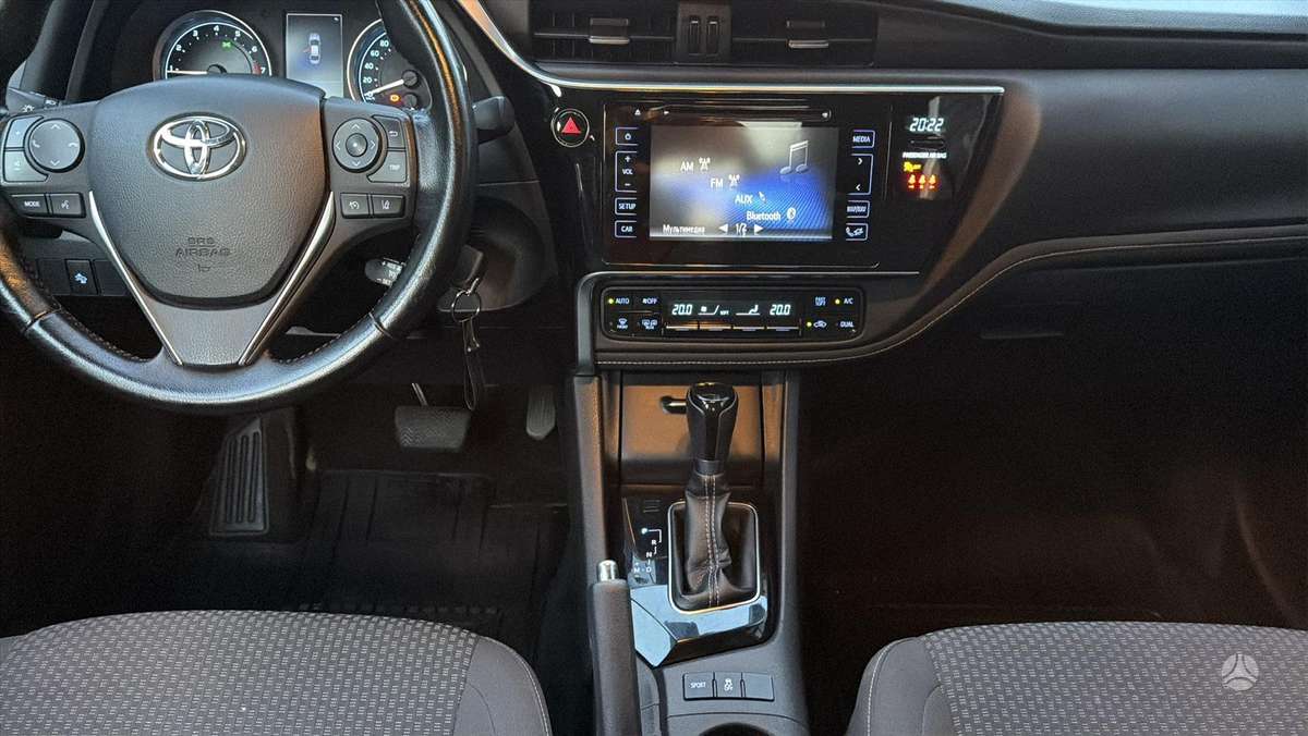 Toyota Corolla - 7
