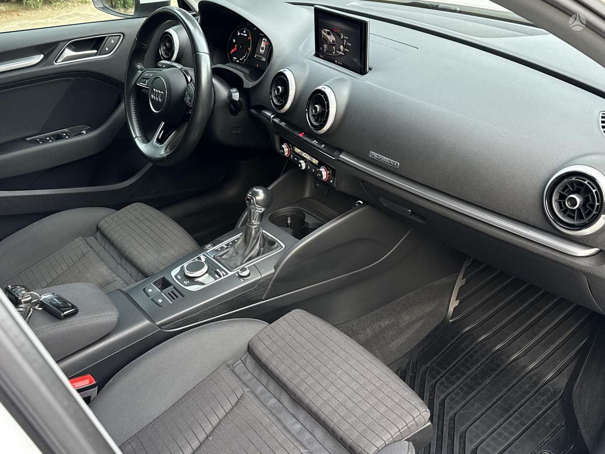 Audi A3, 2.0 l., Седан