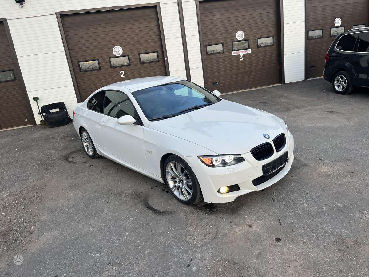 BMW 320, 2.0 l., Купе (coupe)