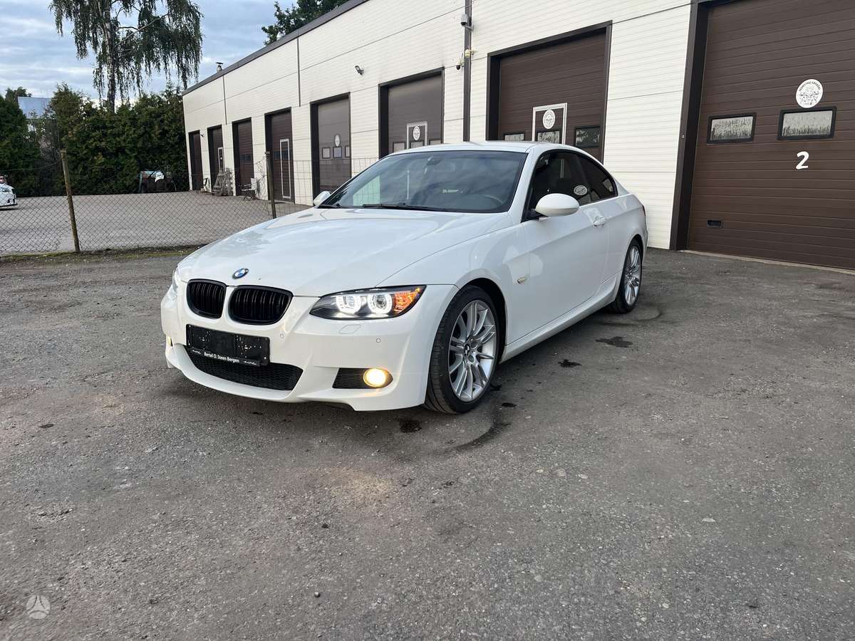 BMW 320, 2.0 l., Купе (coupe)