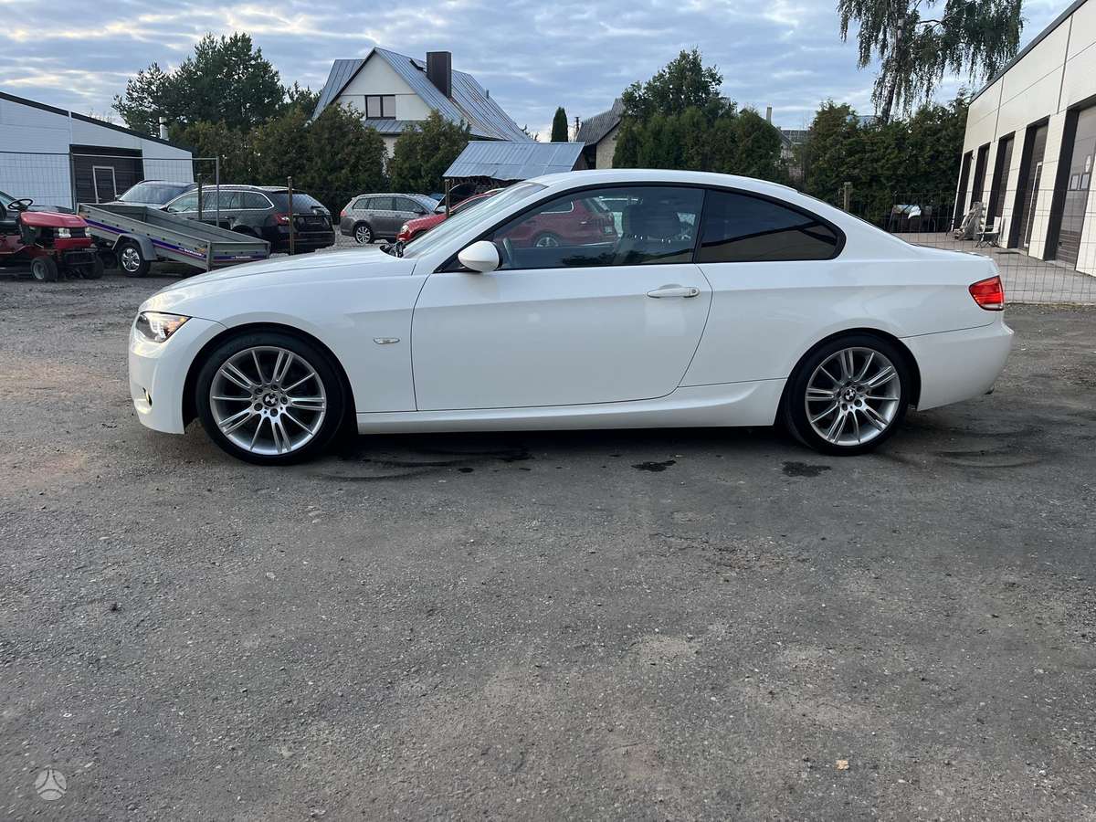 BMW 320, 2.0 l., Купе (coupe)