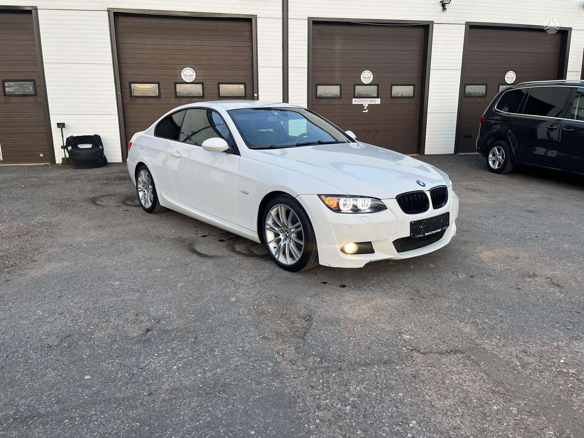 BMW 320, 2.0 l., Купе (coupe)