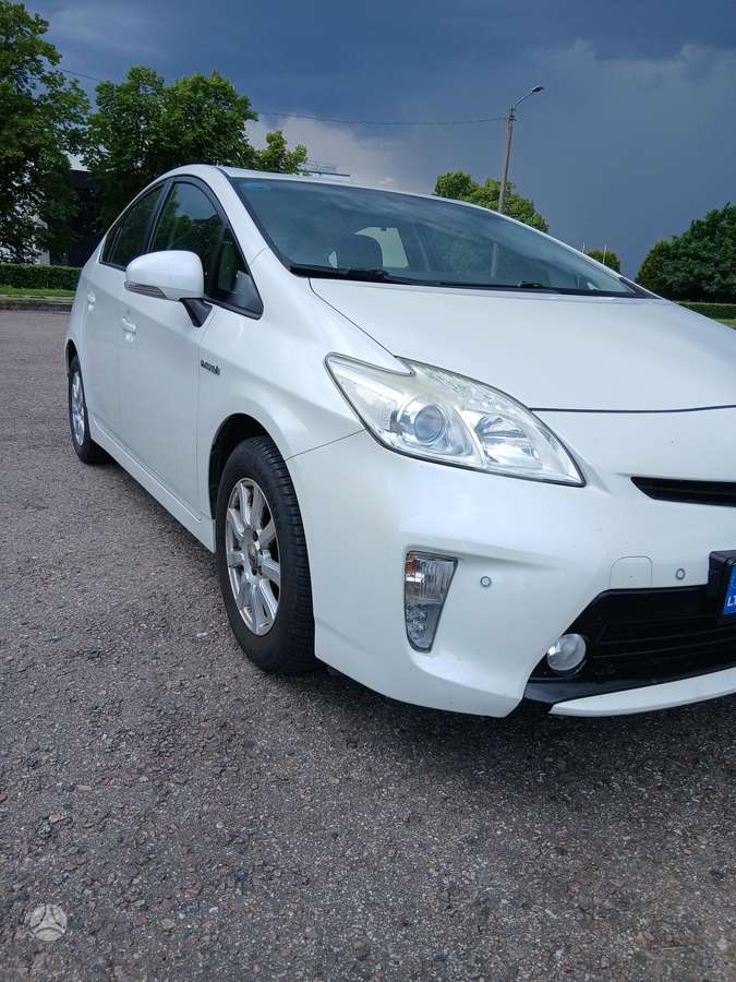 Toyota Prius - 8