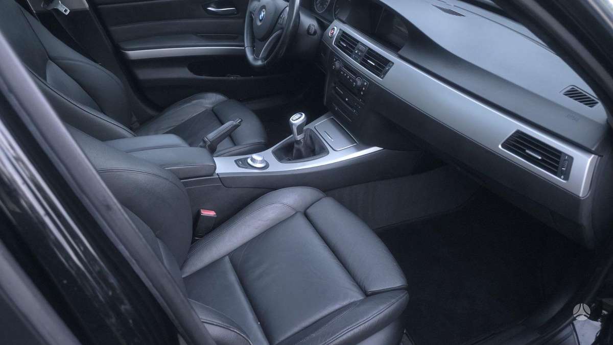 BMW 325, 2.5 l., wagon