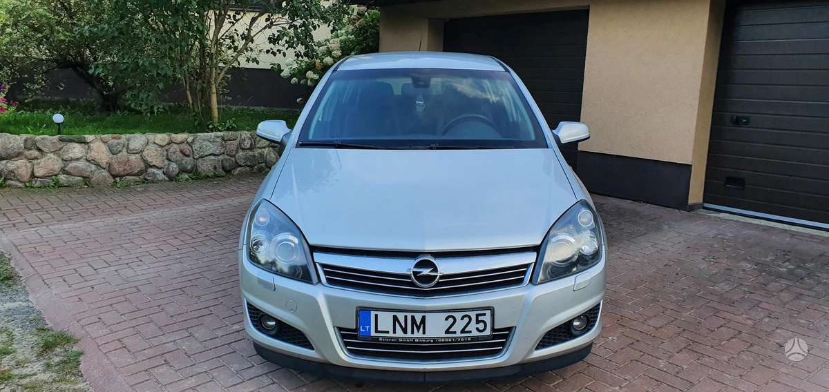 Opel Astra, 1.8 l., hatchback
