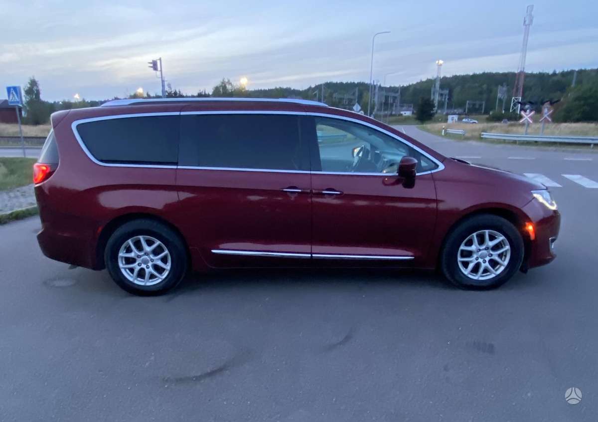 Chrysler Pacifica, 3.6 l., Минивэн