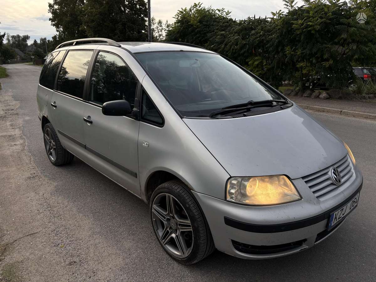 Volkswagen Sharan - 3