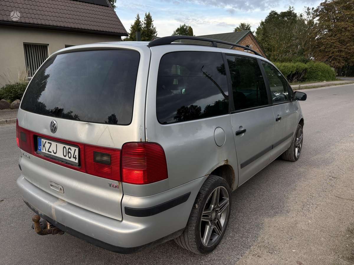 Volkswagen Sharan - 4