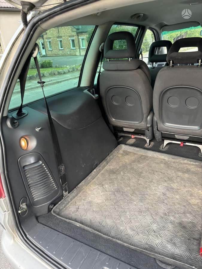 Volkswagen Sharan - 5