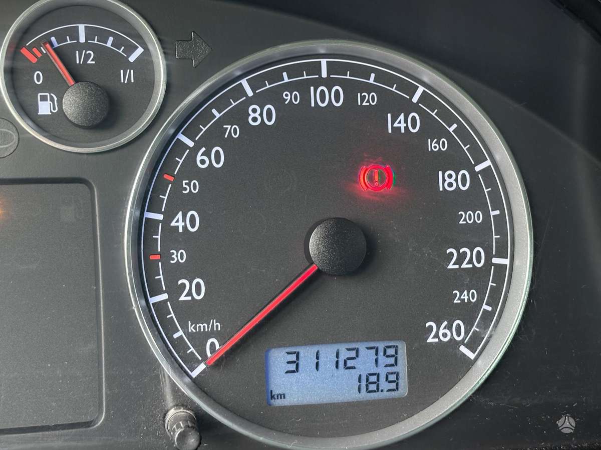 Volkswagen Sharan - 9