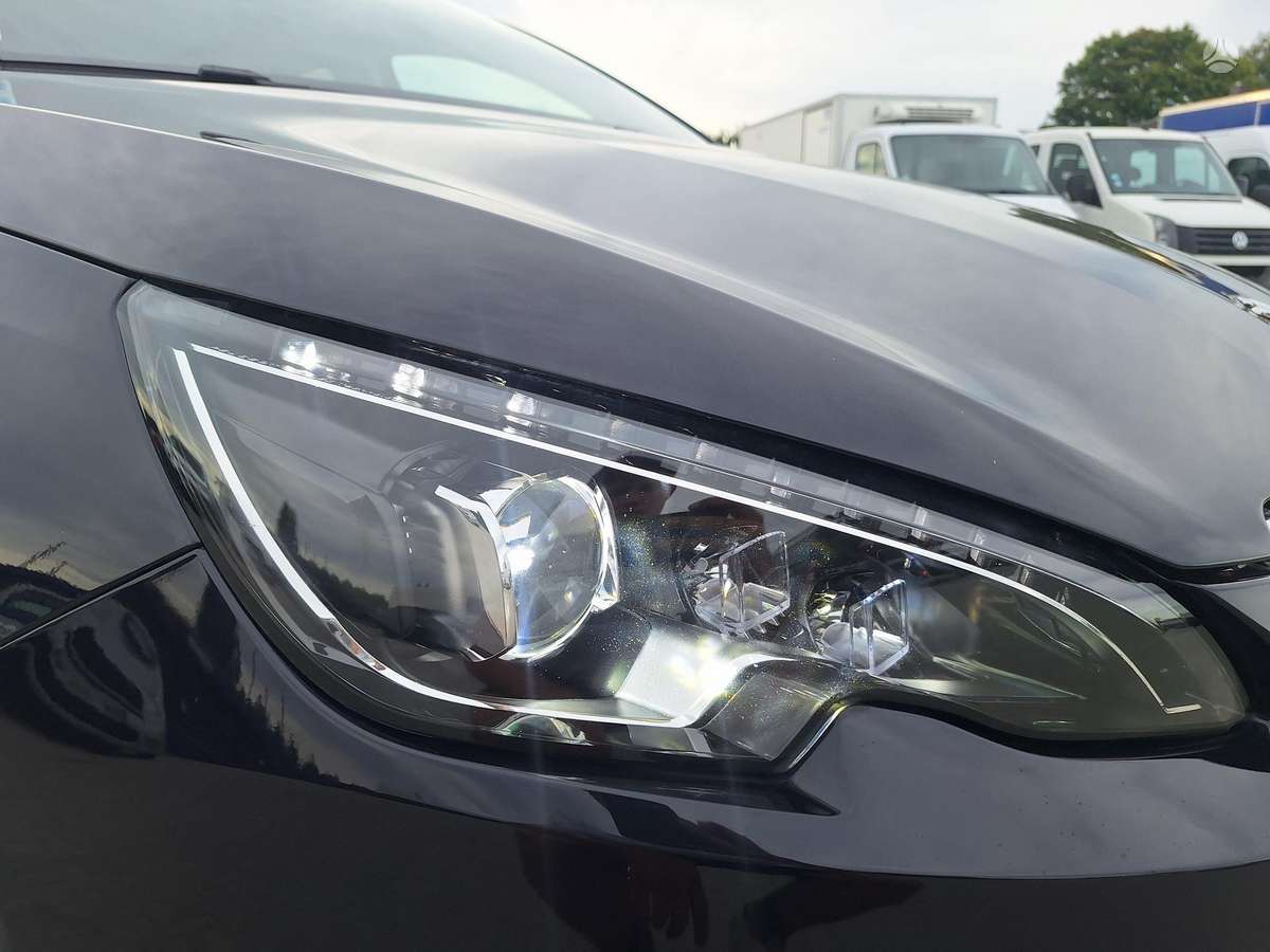 Peugeot 308, 1.2 l., Универсал
