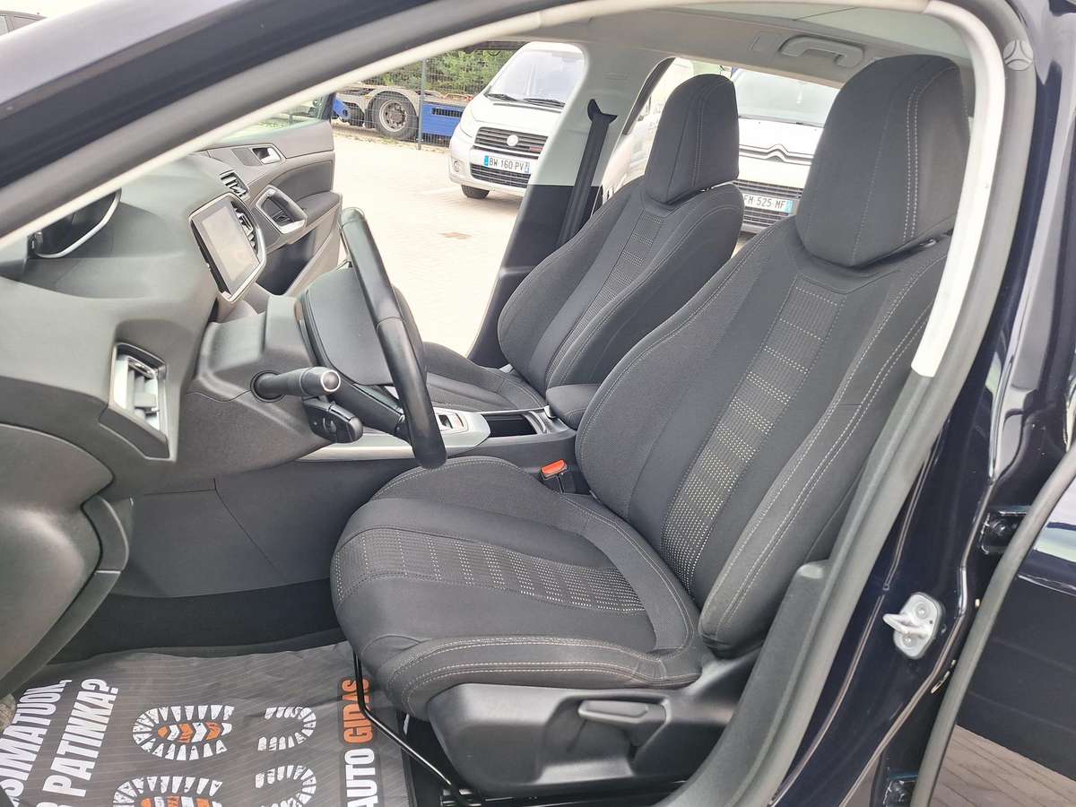Peugeot 308, 1.2 l., Универсал