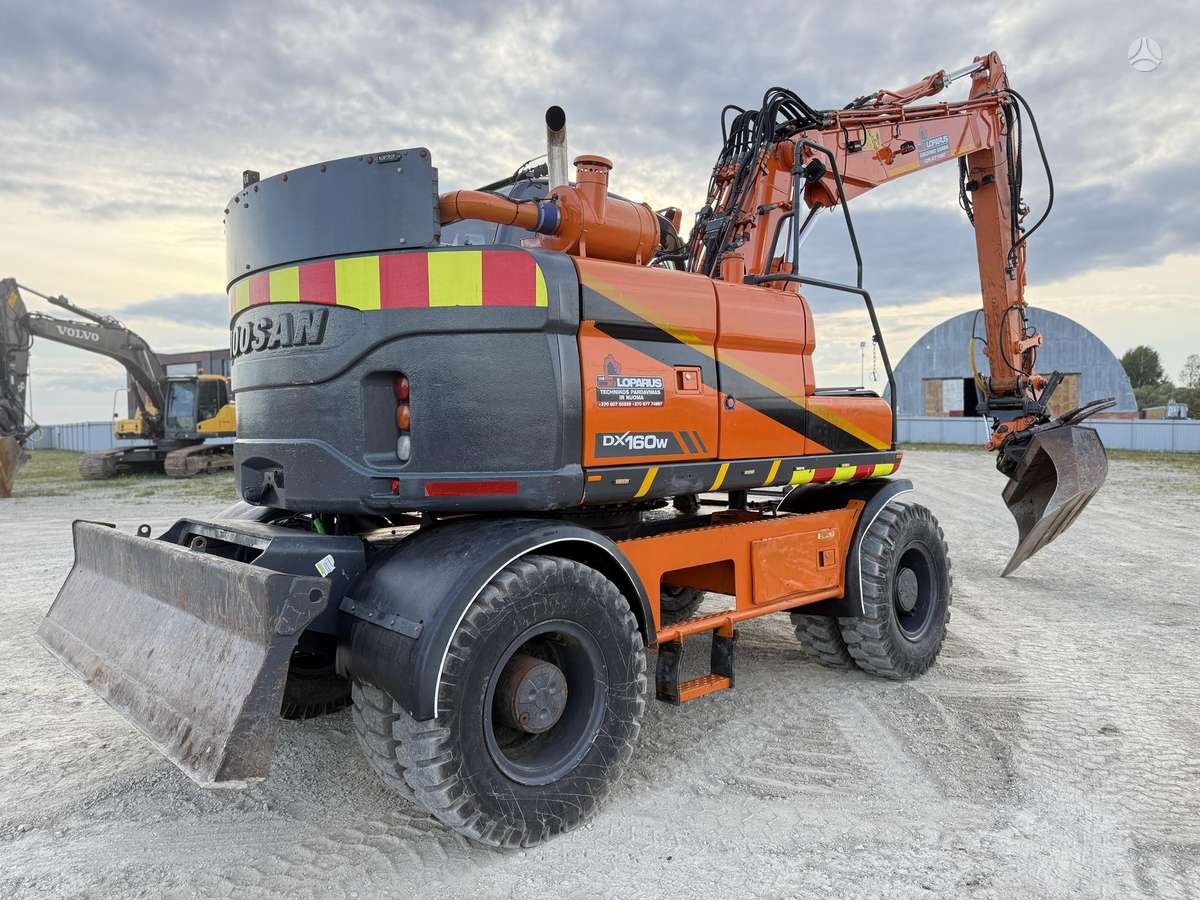 Doosan DX 160 W , ROTO + GRAPPLE, excavator