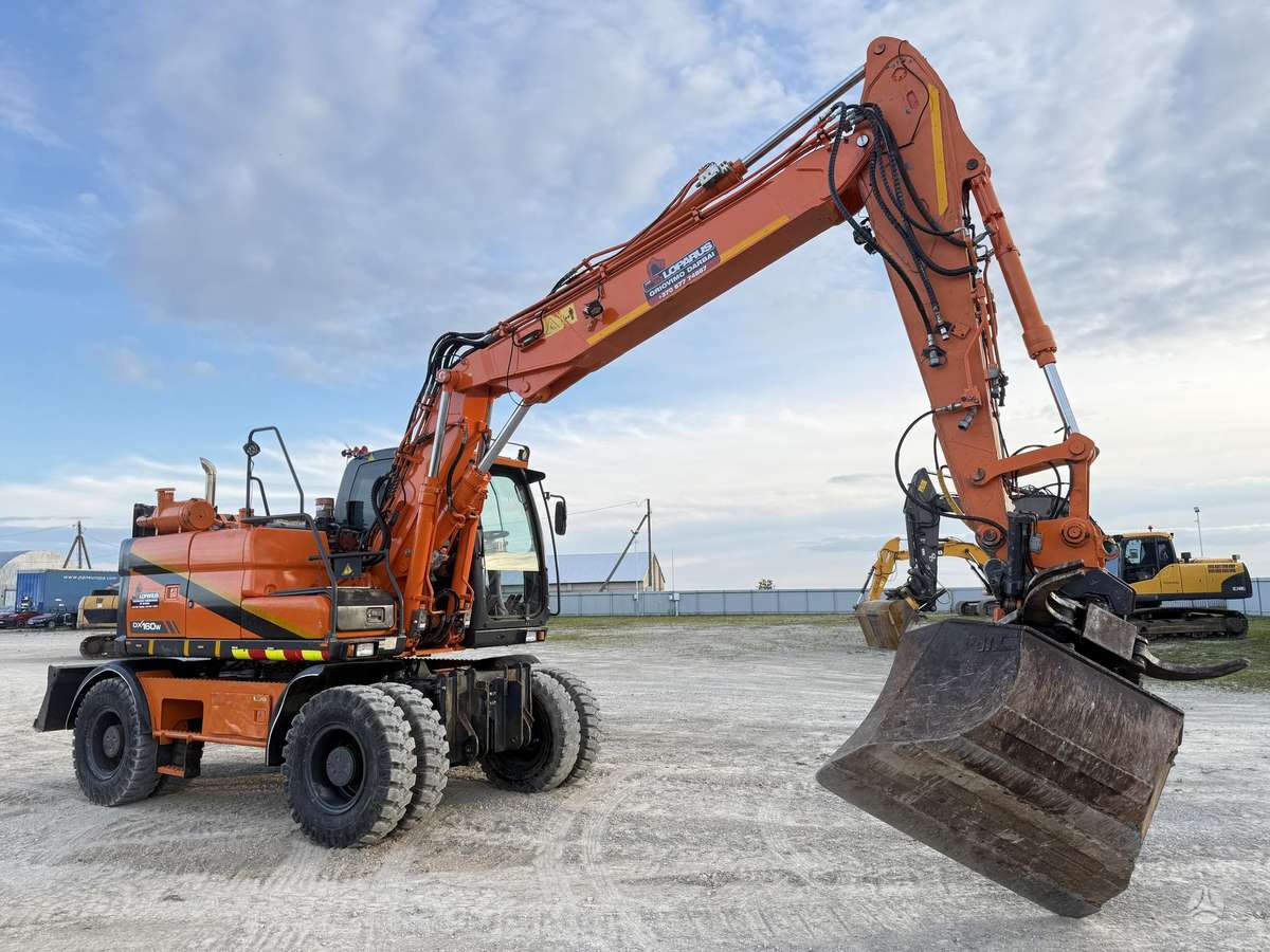 Doosan DX 160 W , ROTO + GRAPPLE, excavator