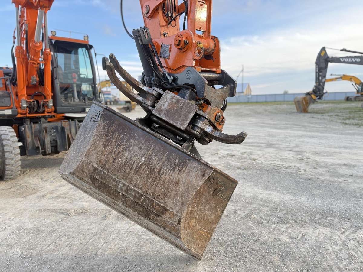 Doosan DX 160 W , ROTO + GRAPPLE, экскаваторы