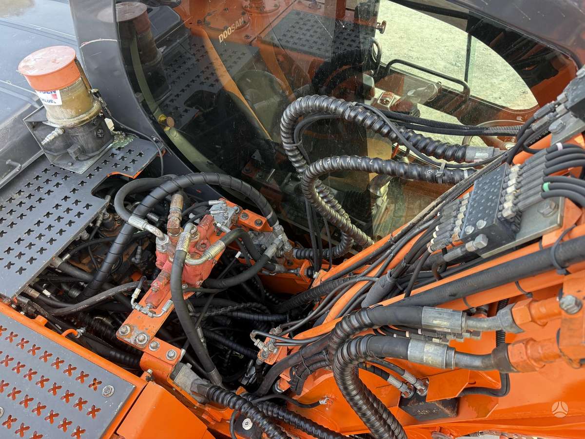 Doosan DX 160 W , ROTO + GRAPPLE, экскаваторы