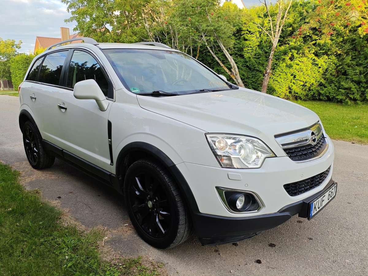 Opel Antara, 2.2 l., Внедорожник / Кроссовер
