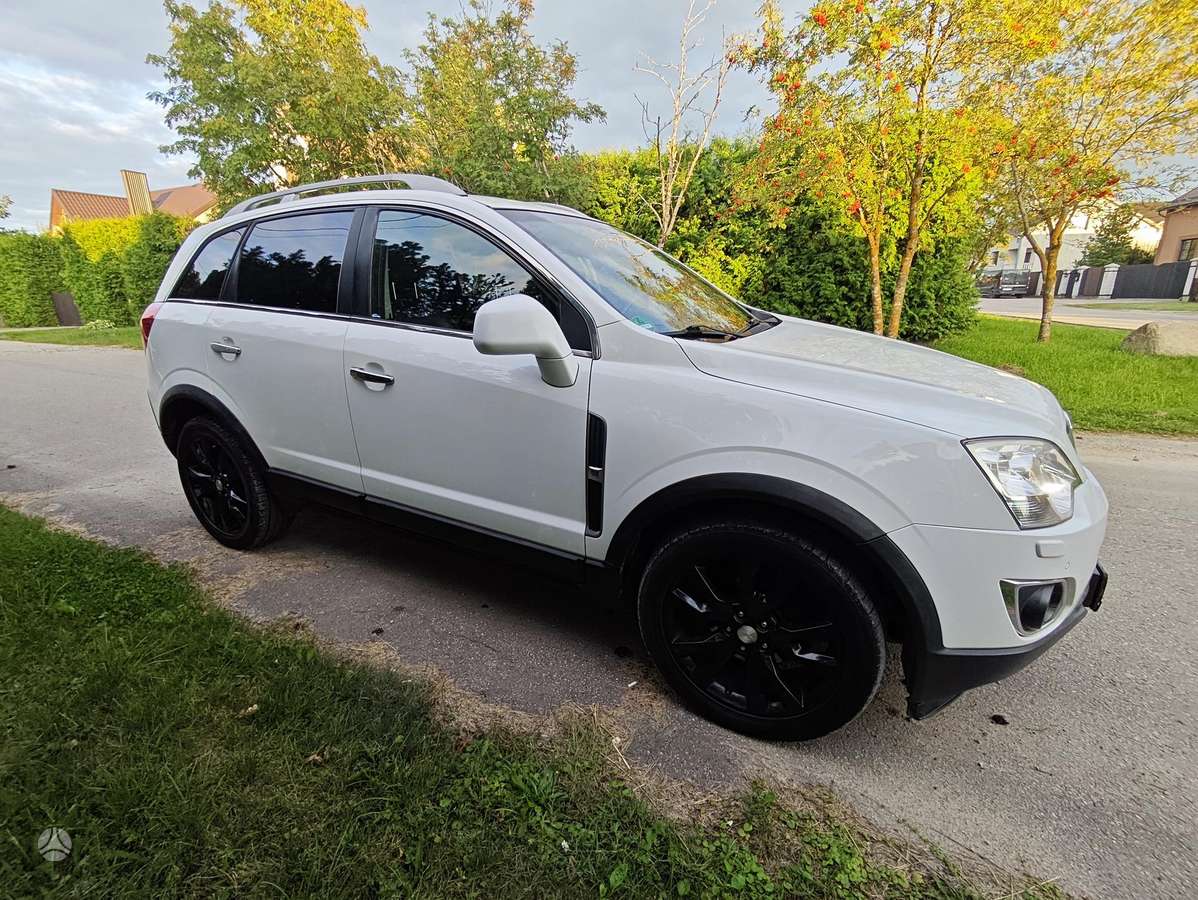 Opel Antara, 2.2 l., Внедорожник / Кроссовер