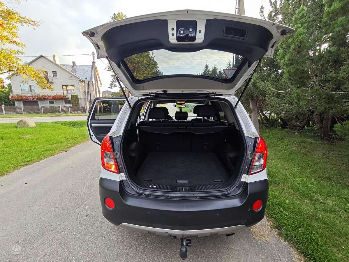 Opel Antara, 2.2 l., Внедорожник / Кроссовер