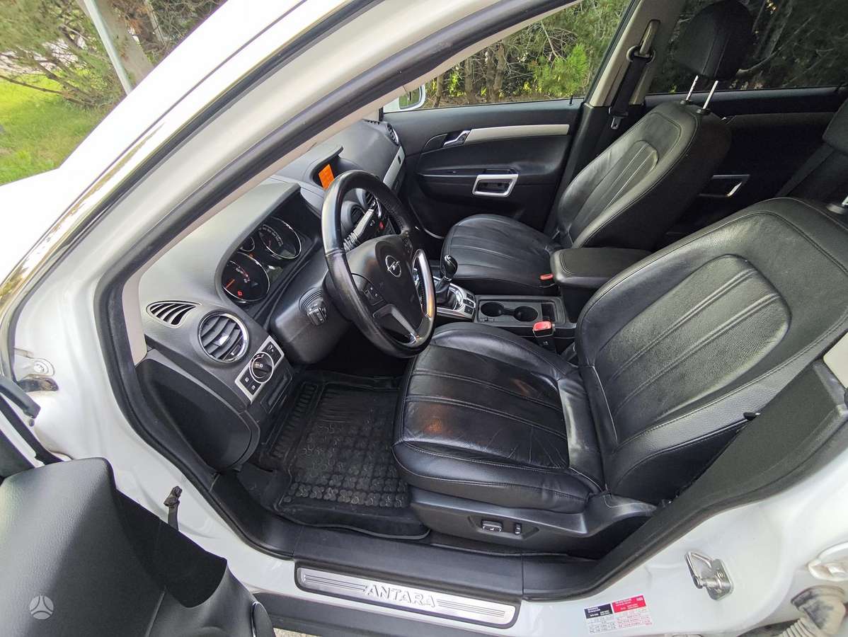 Opel Antara, 2.2 l., Внедорожник / Кроссовер