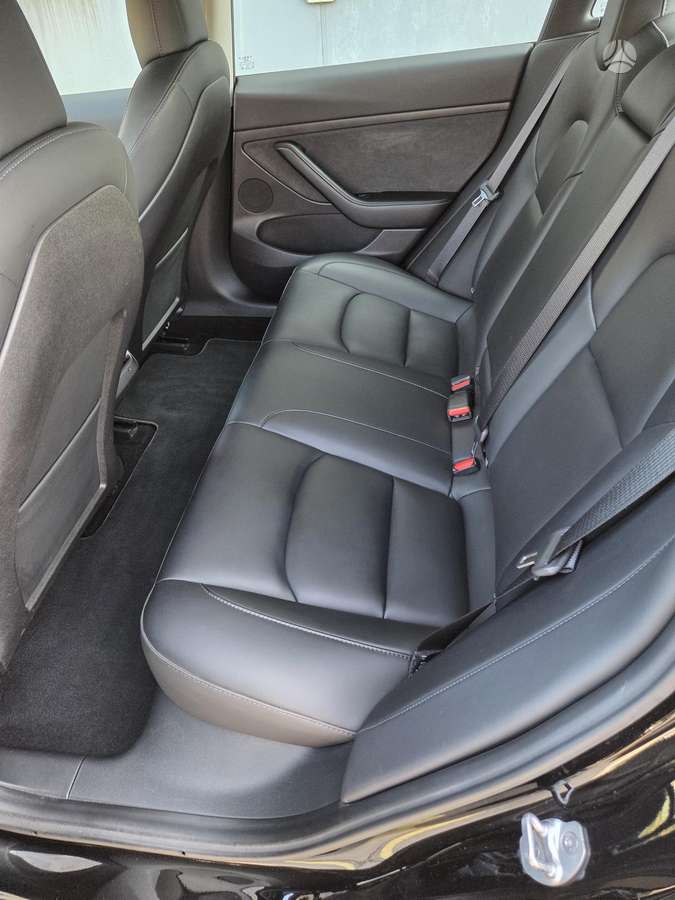 Tesla Model 3, 60 кВт·ч, Седан