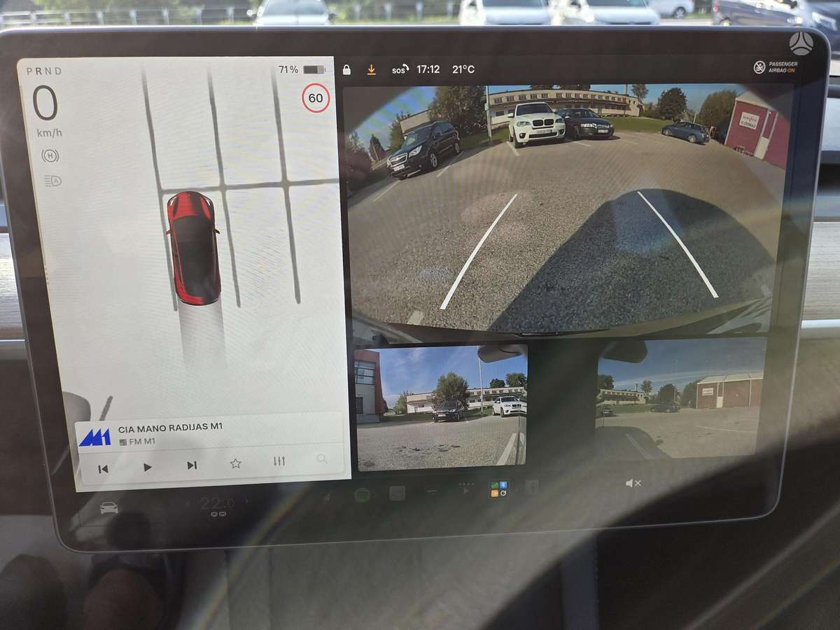 Tesla Model 3, 60 кВт·ч, Седан