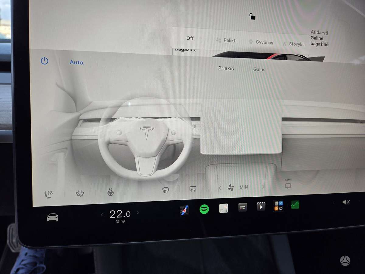 Tesla Model 3, 60 кВт·ч, Седан