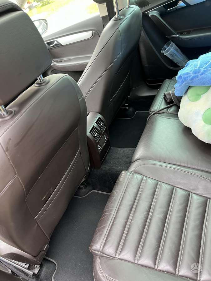 Volkswagen Passat - 10