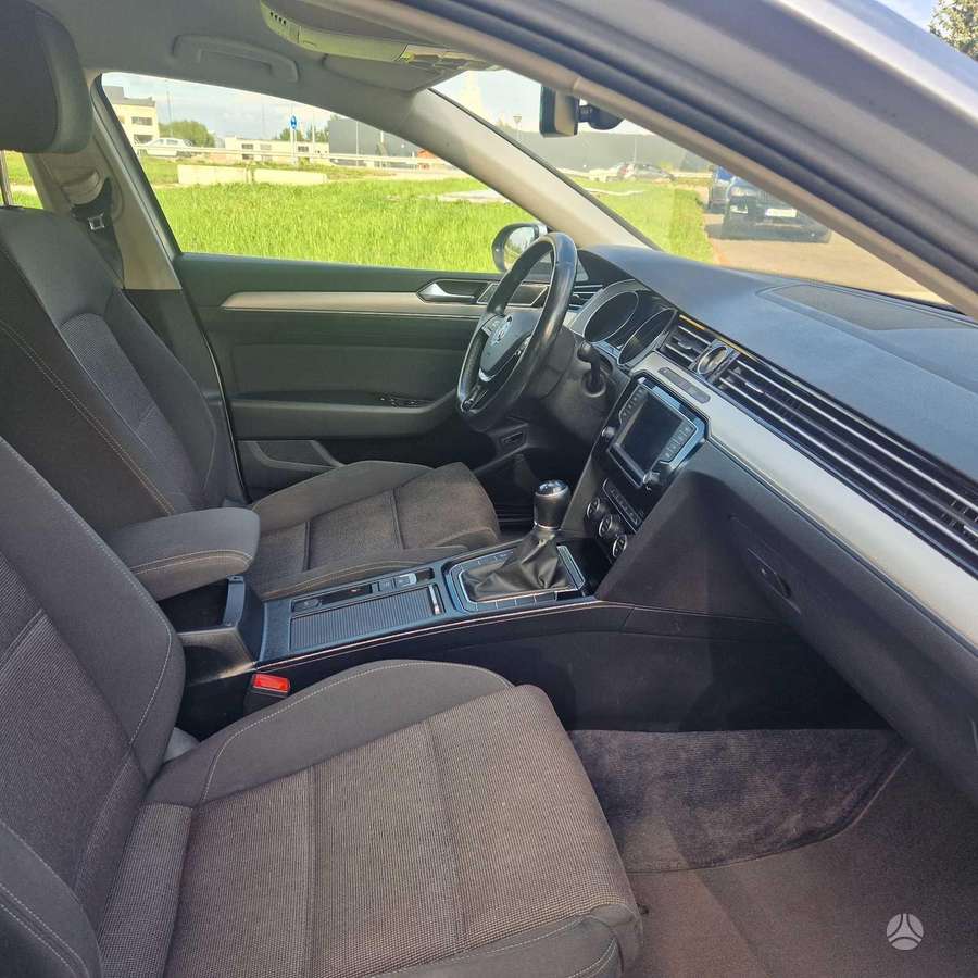 Volkswagen Passat - 3