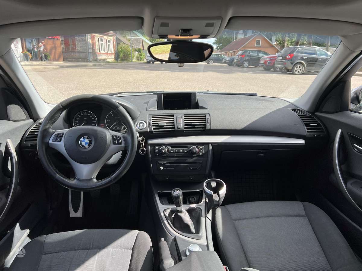 BMW 120, 2.0 l., Хэтчбек