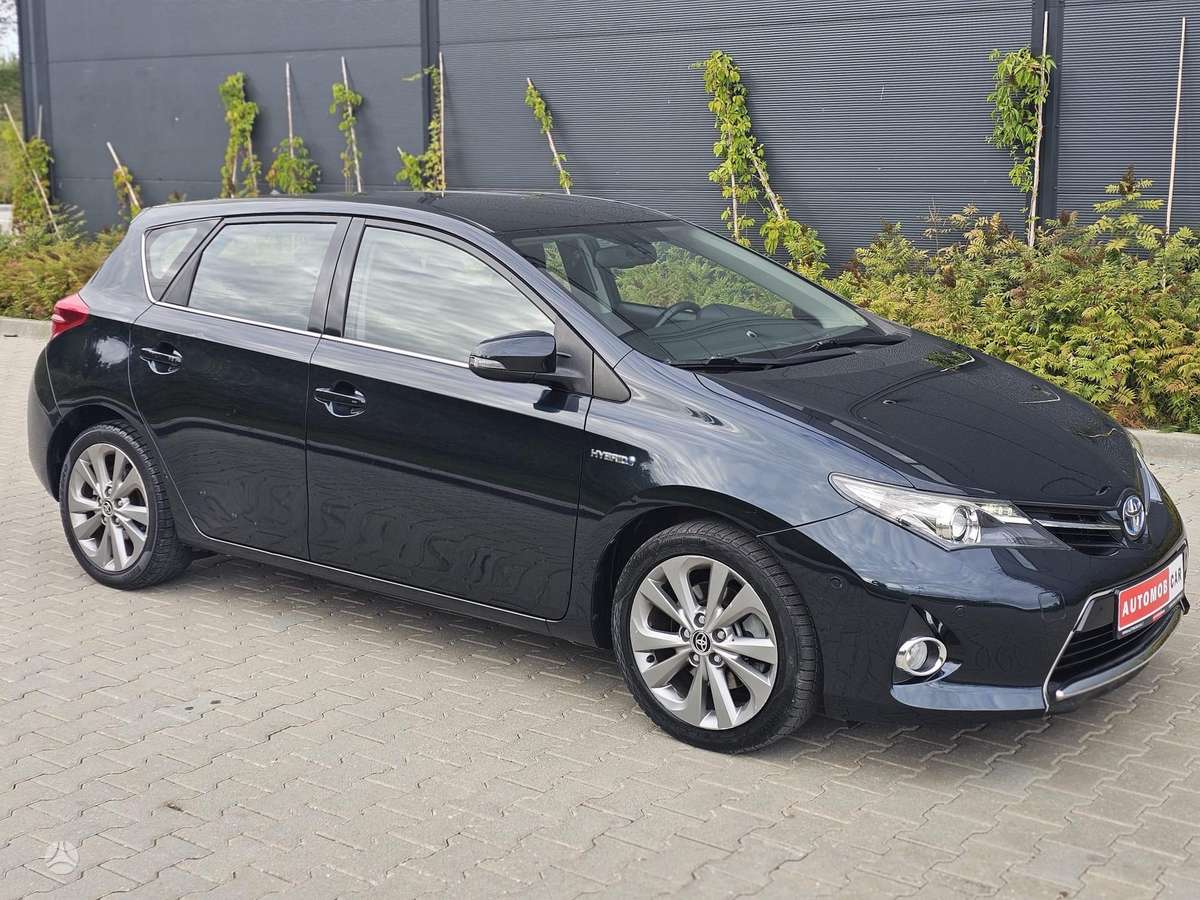 Toyota Auris - 5