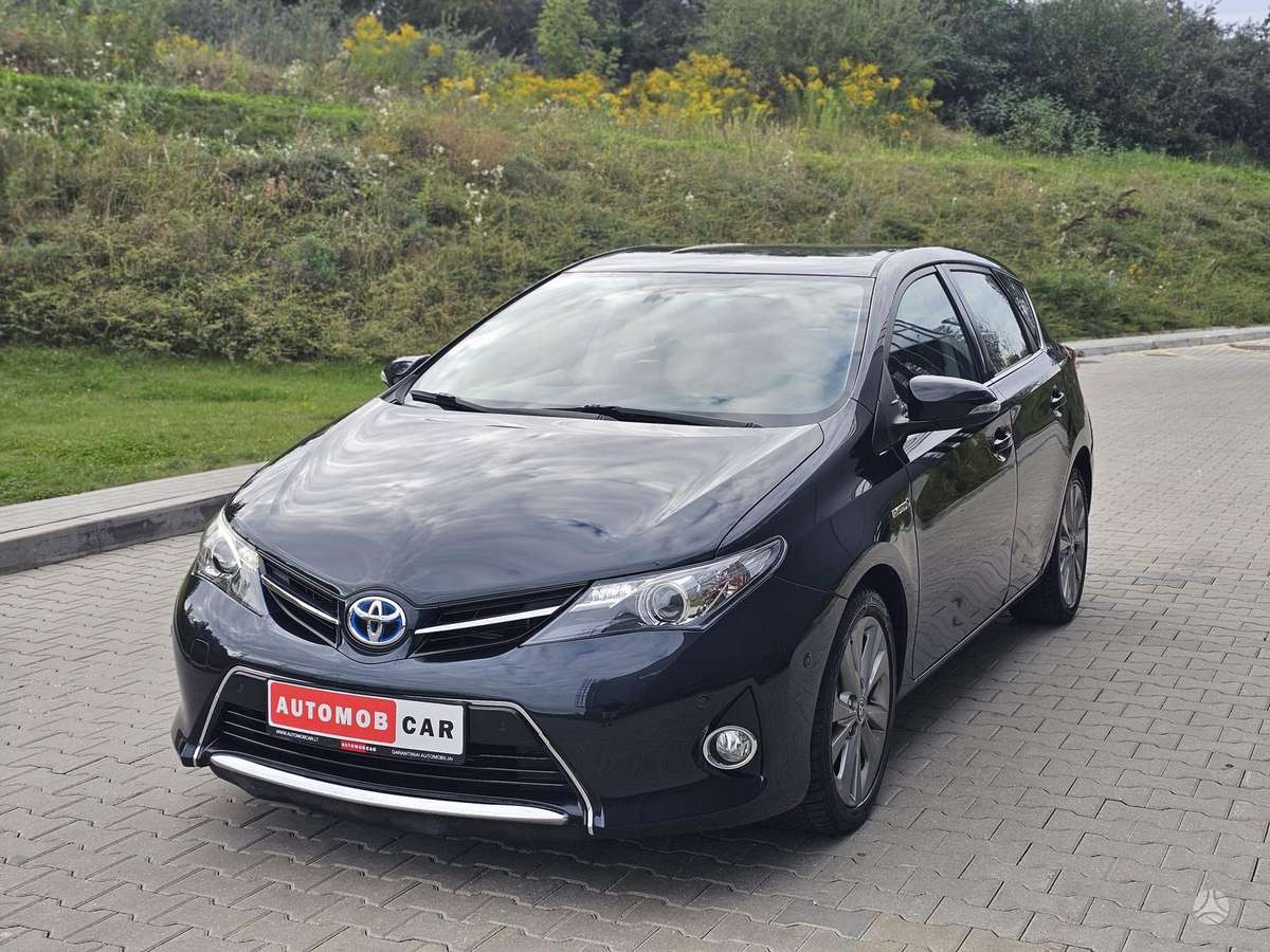 Toyota Auris - 1