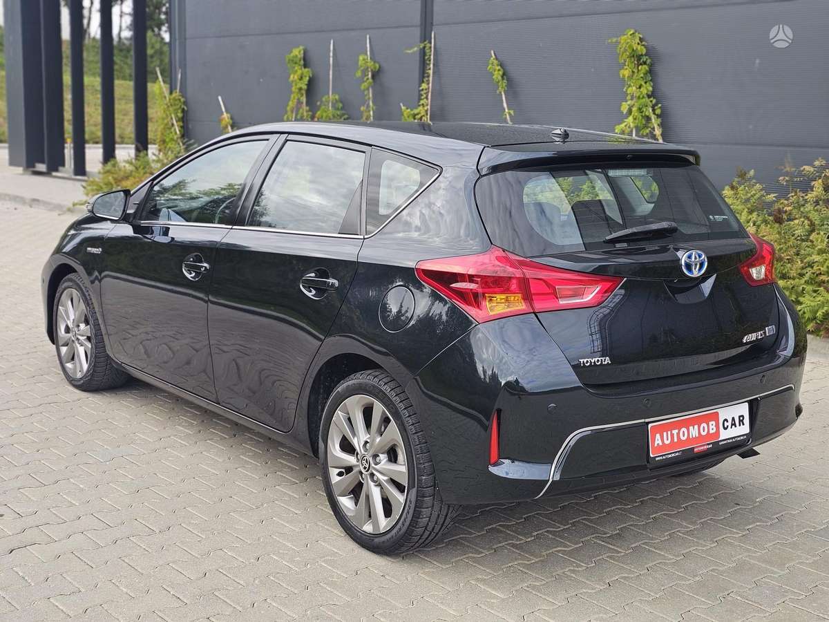 Toyota Auris - 10
