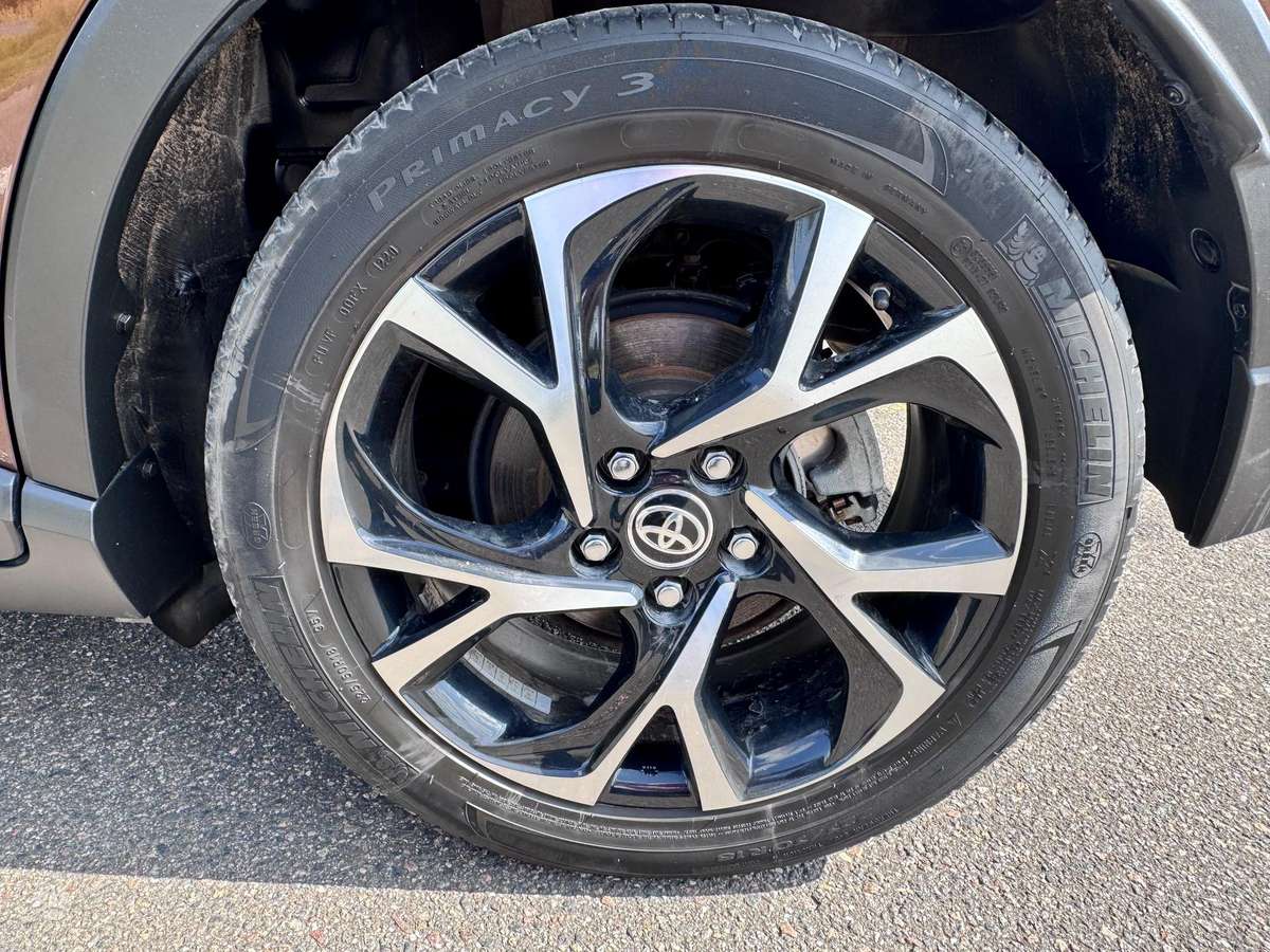 Toyota C-HR - 10
