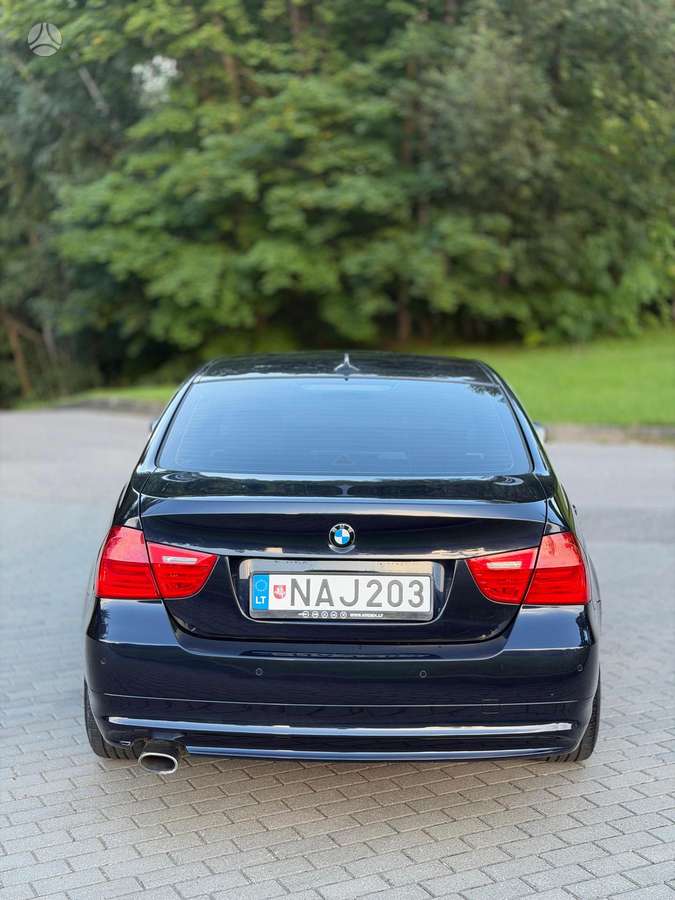 BMW 320, 2.0 l., Седан