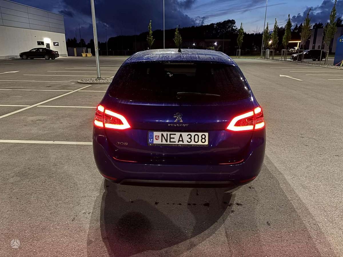 Peugeot 308 - 4
