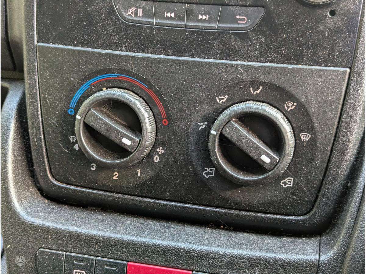 Peugeot Boxer engine