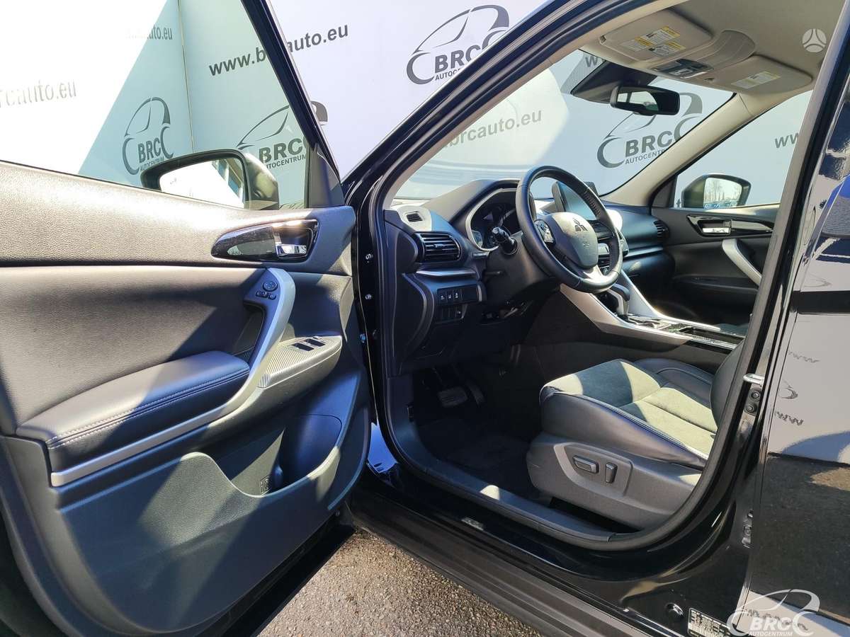 Mitsubishi Eclipse Cross, 1.5 l., off-road / crossover