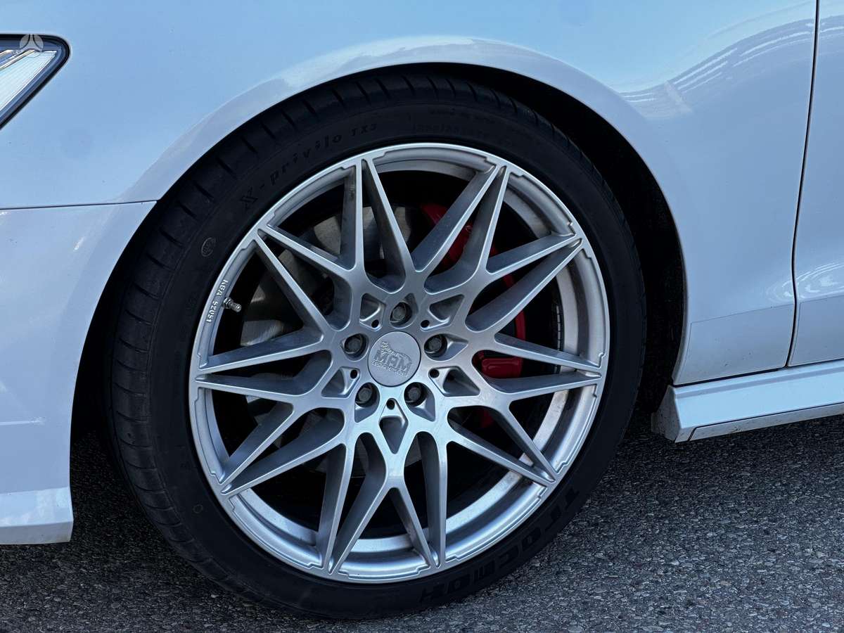 Audi A6, 3.0 l., wagon