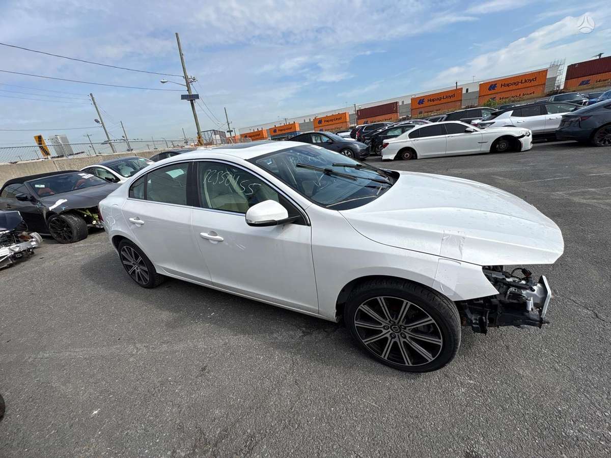 Volvo S60 - 3