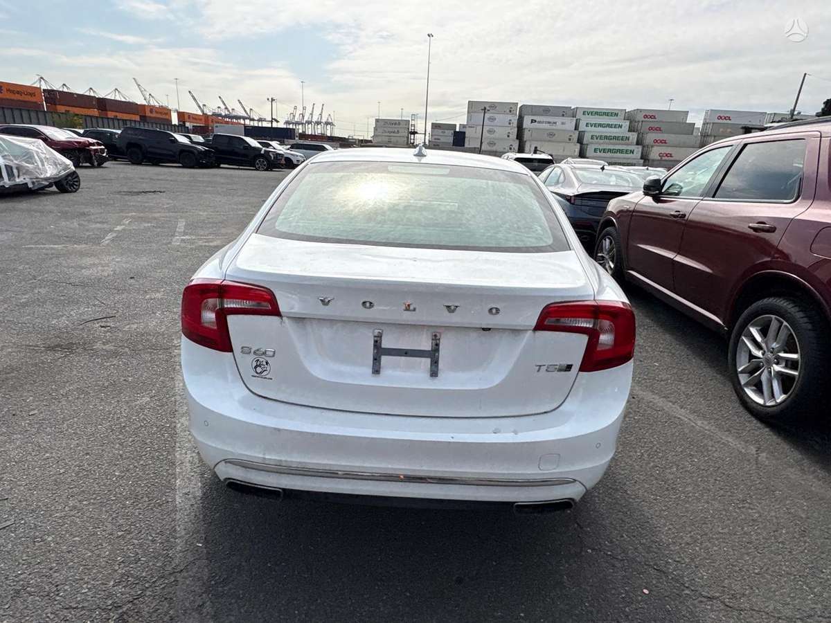Volvo S60 - 5