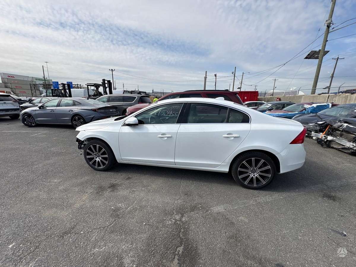 Volvo S60 - 6